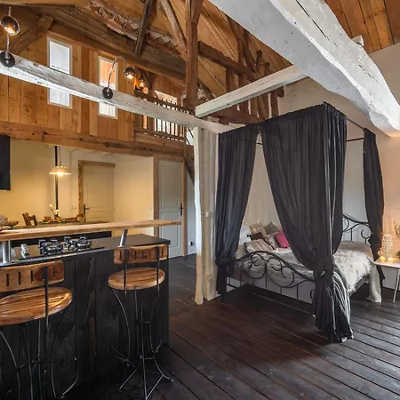 וילה Tasteful In With Private Terrace