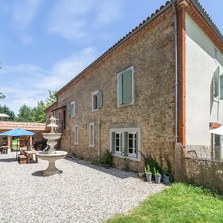 Tasteful In With Private Terrace * Artigat