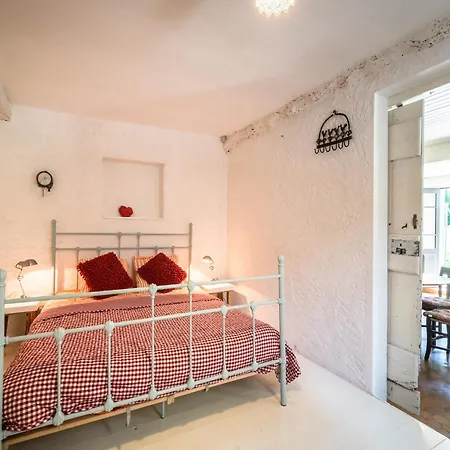 Tasteful In With Private Terrace * Artigat